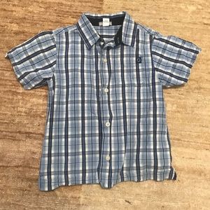 Carter’s shirt sleeve button down